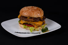 Cargar imagen en el visor de la galería, Combo Hamburguesa De la Casa
